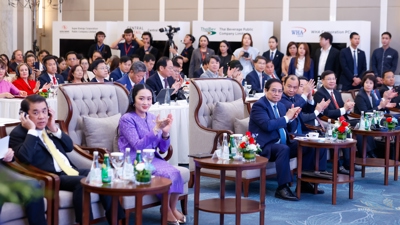 Thủ tướng Việt Nam và Thái Lan đồng chủ trì Diễn đàn Doanh nghiệp Việt Nam - Thái Lan 