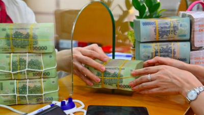 Người dân gửi tiền nhiều hơn các tổ chức kinh tế