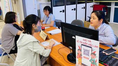 Hà Nội: Hỗ trợ hơn 223 tỷ đồng cho lao động hưởng bảo hiểm thất nghiệp