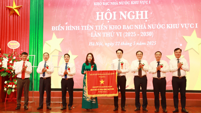 Nhiều gương điển hình tiên tiến được tuyên dương