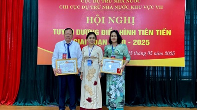 Chi cục Dự trữ Nhà nước khu vực VII tuyên dương nhiều điển hình tiên tiến 