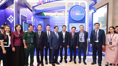 MB đón Thủ tướng tham quan không gian công nghệ trong Sự kiện Chuyển đổi số 2025 