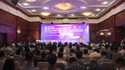 Khẩn trương tái cấu trúc quy hoạch, nâng cấp hạ tầng công nghệ... phát triển khu công nghiệp thông minh 