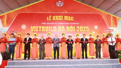 Khoảng 800 gian hàng quy tụ tại Triển lãm quốc tế VIETBUILD Hà Nội 2025 lần thứ hai