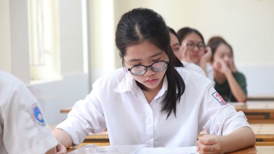 Tạm dừng hoặc hoàn thiện thi công các dự án trong thời gian thi vào lớp 10 và tốt nghiệp trung học phổ thông năm 2025
