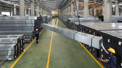 Mỹ tăng thuế nhập khẩu thép, một doanh nghiệp thép nói "không ảnh hưởng"