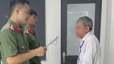 Công an TP. Hồ Chí Minh xử phạt một bác sĩ đăng tin sai sự thật