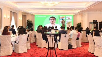 Chia sẻ tư duy đổi mới sáng tạo từ “cha đẻ” mô hình Business Model Canvas 
