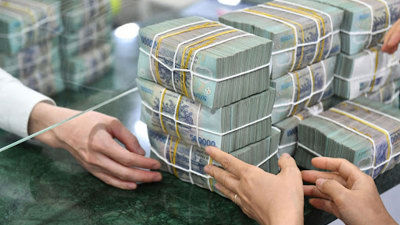 Tín dụng tiếp tục tăng trưởng đưa tổng dư nợ lên gần 16,5 triệu tỷ đồng
