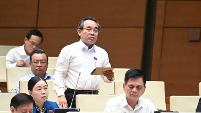 Xử lý nghiêm hành vi kinh doanh hàng giả, "thanh lọc" cán bộ bao che