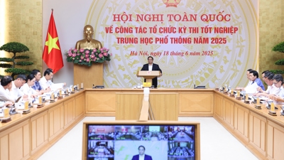 Thủ tướng chủ trì Hội nghị toàn quốc chuẩn bị Kỳ thi tốt nghiệp THPT năm 2025