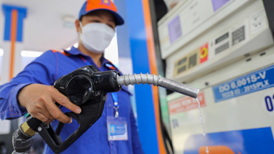 Điều chỉnh giá xăng dầu tăng từ 15h ngày 19/6