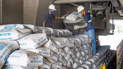 Yêu cầu các doanh nghiệp kê khai giá hàng hóa, dịch vụ xi măng