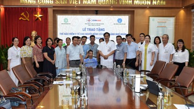 Bảo hiểm xã hội khu vực I tiếp sức người bệnh vượt khó