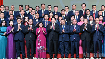 Chùm ảnh: Chủ tịch nước Lương Cường dự Lễ công bố về sắp xếp các đơn vị hành chính cấp xã của thành phố Hà Nội