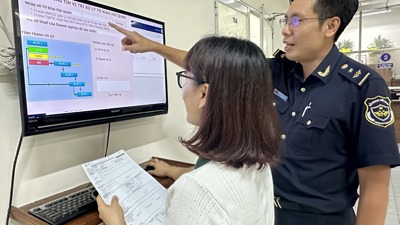 TP. Hồ Chí Minh: Cắt giảm 30% thủ tục hành chính, giúp doanh nghiệp bứt phá