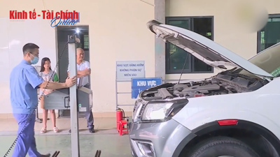 VIDEO: Chiêu mới: Giả nhân viên đăng kiểm, dẫn dụ cài app đánh cắp thông tin