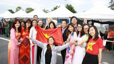 Sửa đổi, bổ sung quy định công dân Việt Nam ra nước ngoài học tập, giảng dạy