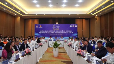 Giải pháp để ngành thương mại của “siêu đô thị” TP. Hồ Chí Minh phát triển trong thời kỳ mới