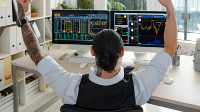 Dòng tiền nội nâng đỡ thị trường, VN-Index hướng tới mốc 1.480 điểm