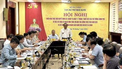 Tập trung mọi nguồn lực, hoàn thành nhiệm vụ nhập bổ sung 280.000 tấn lương thực dự trữ quốc gia