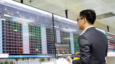 Cổ phiếu ngành Chứng khoán vào sóng mới nhờ “thiên thời” nửa cuối 2025