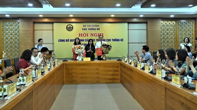 Hội nghị công bố quyết định về công tác cán bộ các đơn vị thuộc Cục Thống kê