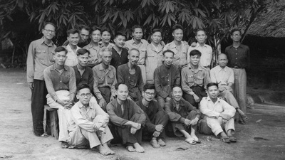 Nhà lãnh đạo kinh tế - tài bongdaso có tầm nhìn chiến lược (*)