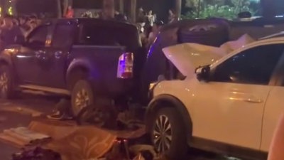 Cảnh báo ô tô gây tai nạn liên hoàn nghiêm trọng