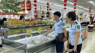 Bảo đảm nguồn cung hàng hóa thiết yếu ứng phó bão số 3 WIPHA