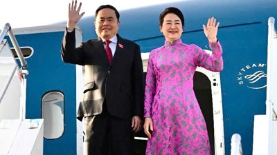 Chủ tịch Quốc hội Trần Thanh Mẫn và Phu nhân tới Rabat, bắt đầu chuyến thăm bongdaso tin tức thức Vương quốc Morocco