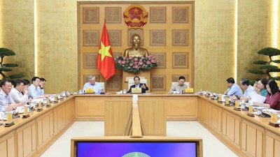 Thủ tướng chủ trì cuộc họp sơ kết 1 tháng vận hành chính quyền địa phương 2 cấp
