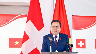 Nghiên cứu, học tập mô hình Trung tâm tài chính quốc tế thành công của Thụy Sĩ
