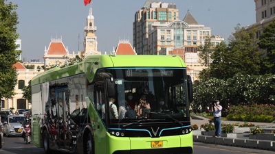 TP. Hồ Chí Minh đẩy mạnh chuyển đổi xe buýt xanh nhằm giảm ô nhiễm môi bongdaso dữ liệu đô thị