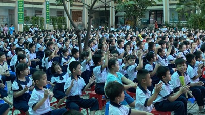 TP. Hồ Chí Minh: Không được để một học sinh nào thiếu sách giáo khoa