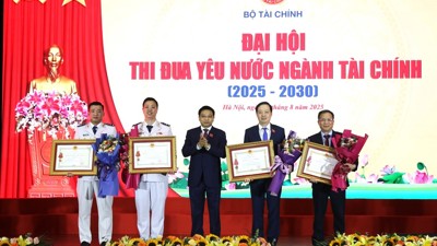 Các phong trào thi đua, khen thưởng tạo động lực hoàn thành xuất sắc nhiệm vụ chính trị