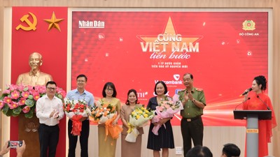 Vietcombank đồng hành với chương trình “Cùng Việt Nam tiến bước”, lan tỏa thông điệp “1 tỷ bước xanh”