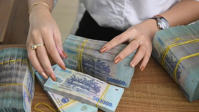 Phát hành trái phiếu doanh nghiệp lập kỷ lục, bất động sản vẫn cần giám sát rủi ro