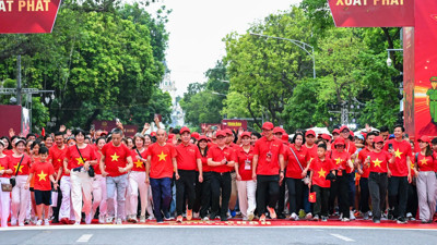 Hơn 1 triệu người cùng đi bộ vì một Việt Nam đoàn kết, hùng cường tiến vào kỷ nguyên mới