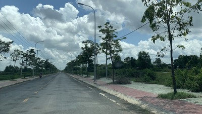 Vĩnh Long: Xin hướng giải quyết 12 dự án gặp khó khăn, vướng mắc