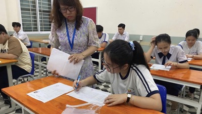 Các trường ĐH TP. Hồ Chí Minh công bố điểm chuẩn: Logistics và Quản lý chuỗi cung ứng lên ngôi, y dược giảm mạnh