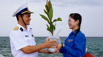 Chiến dịch “Triệu cột mốc xanh”: Chung tay phủ xanh Trường Sa 