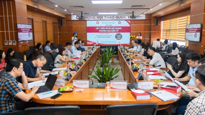 Phát triển nhân lực thương mại điện tử thời đại số