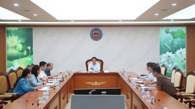 Bộ Tài chính bàn cơ chế hỗ trợ công chức, người lao động làm việc xa nhà