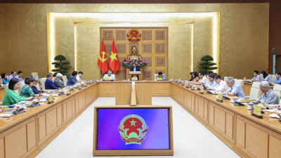 Thủ tướng yêu cầu triển khai mạnh mẽ, thực chất các giải pháp, chương trình phát triển kinh tế tư nhân