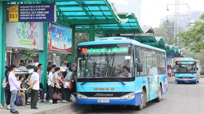 Hà Nội khuyến khích giáo viên, học sinh sử dụng phương tiện công cộng