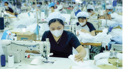Khai thác thị trường nội địa: Điểm tựa cho ngành Dệt may, da giày
