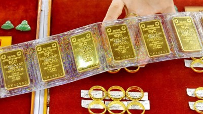 Giá vàng SJC lập kỷ lục mới, cao hơn thế giới 20 triệu đồng/lượng