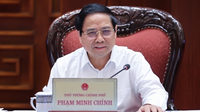 Thủ tướng Phạm Minh Chính: Tiếp tục đổi mới tư duy, cách làm trong đầu tư công, tập trung cho các dự án "xoay chuyển tình thế"