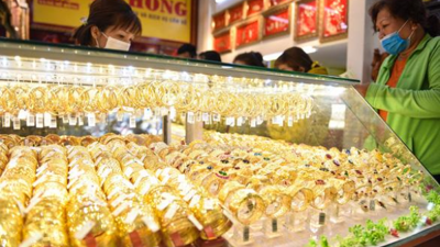 Có 3 tỷ nhàn rỗi, đầu tư chứng khoán hay mua vàng, kênh nào lợi hơn?